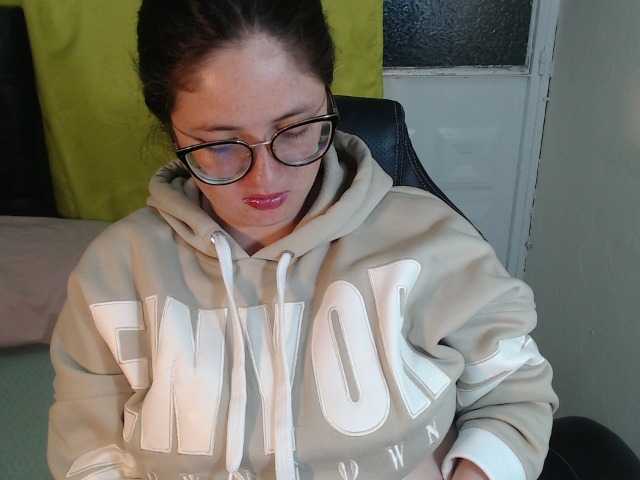 KrystalAdams's BongaCams show and profile