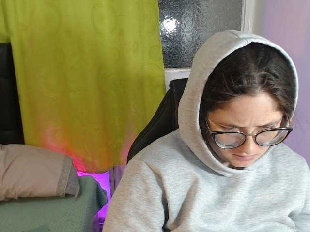 KrystalAdams's BongaCams show and profile