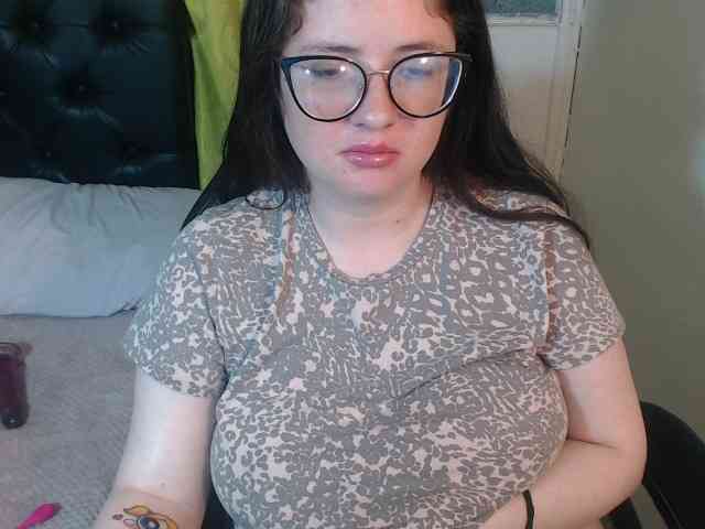 KrystalAdams Live Webcam on BongaCams