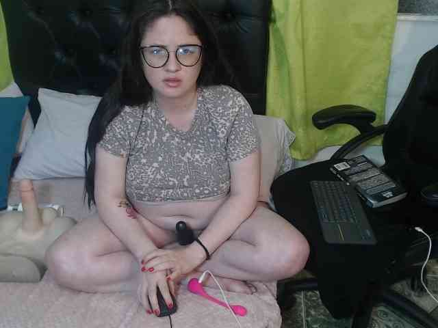 KrystalAdams Live Webcam on BongaCams