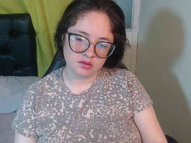 KrystalAdams Live Webcam on BongaCams