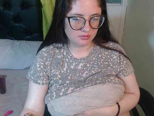 KrystalAdams Live Webcam on BongaCams