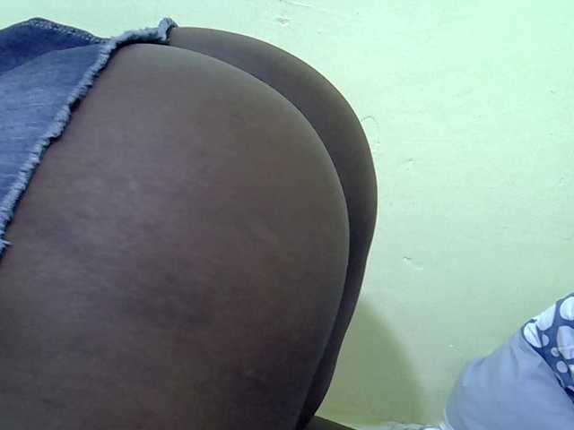 Candilili webcam bongacams model stream image