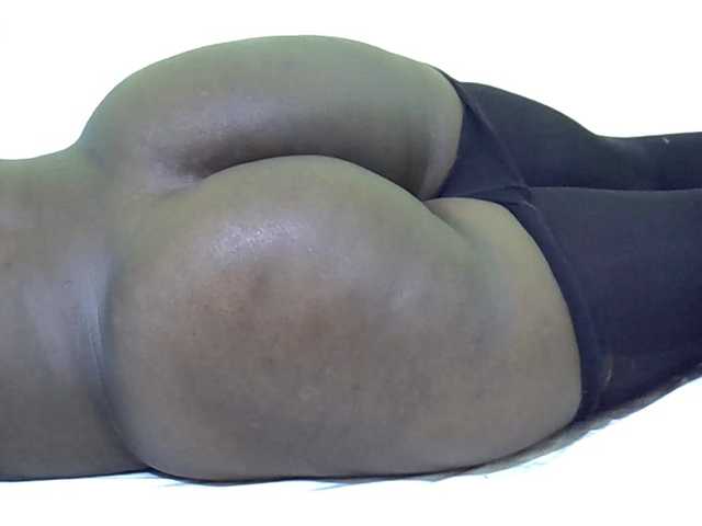 Candilili's BongaCams show and profile