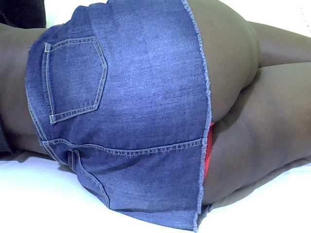 Candilili's BongaCams show and profile