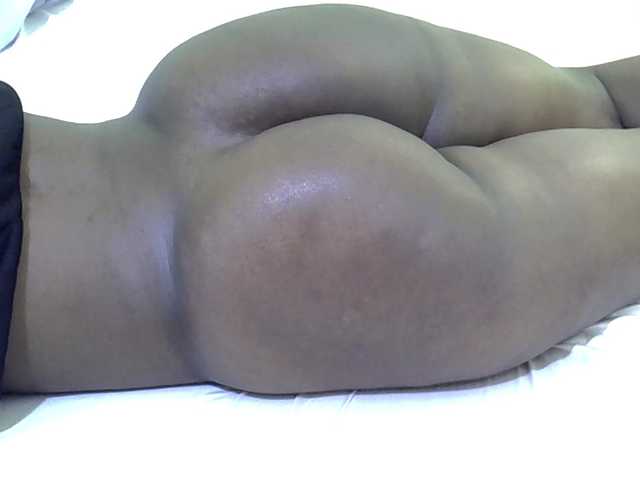 Candilili's BongaCams show and profile