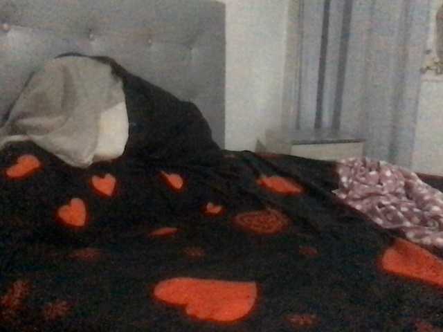 paula19801 from BongaCams