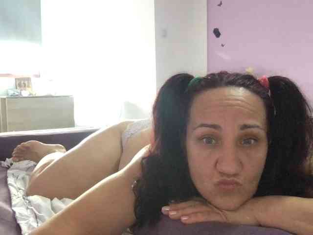 paula19801 Live Webcam on BongaCams
