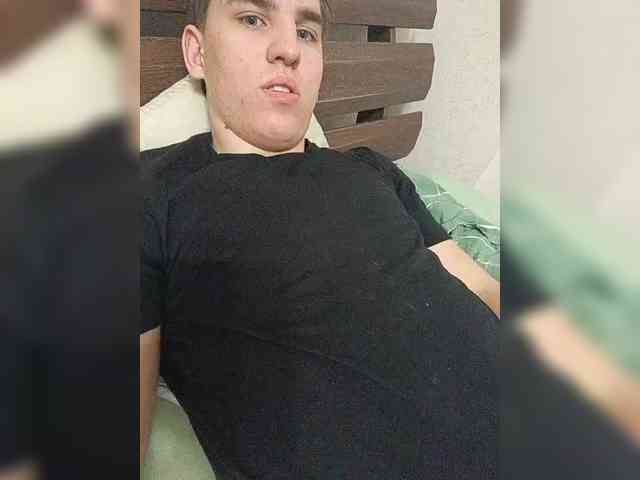 Arseny200 Live Webcam on BongaCams