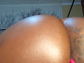 BEENCEE Porn Show