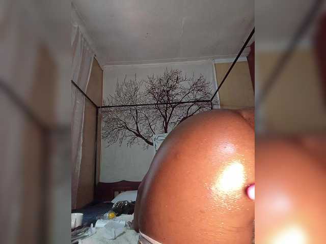 BEENCEE from BongaCams