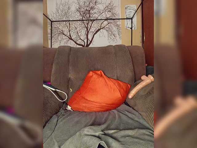 BEENCEE's BongaCams show and profile