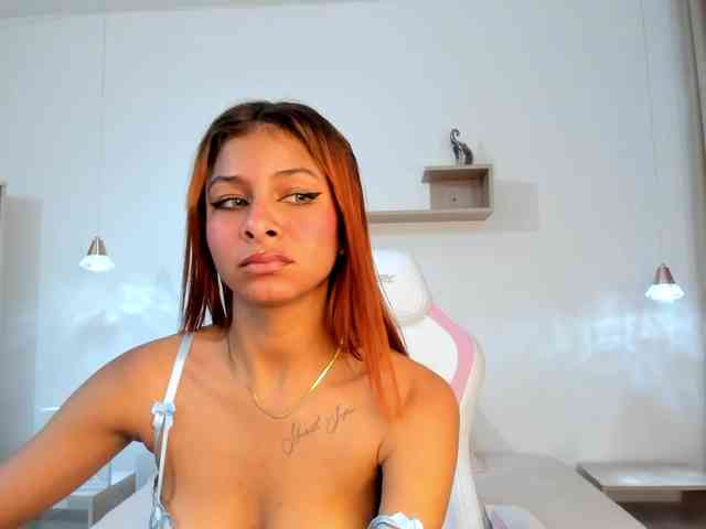 ashley-gomez webcam