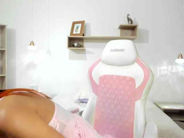 ashley-gomez webcam