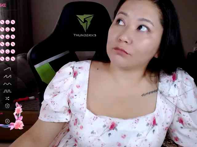 live camsex LisaAsianFlower