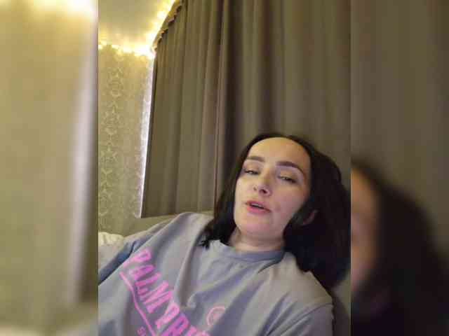 KarenClark Live Webcam on BongaCams