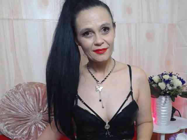 Sweeteest-Julie Sweeteest-Julie