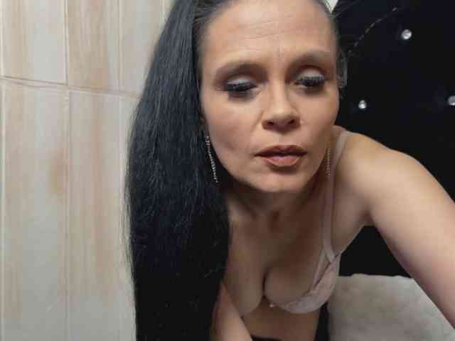 Sweeteest-Julie Sweeteest-Julie