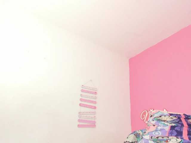 Maite-newmilf's BongaCams show and profile