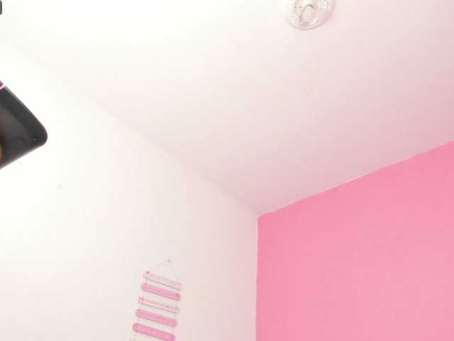 Maite-newmilf's BongaCams show and profile