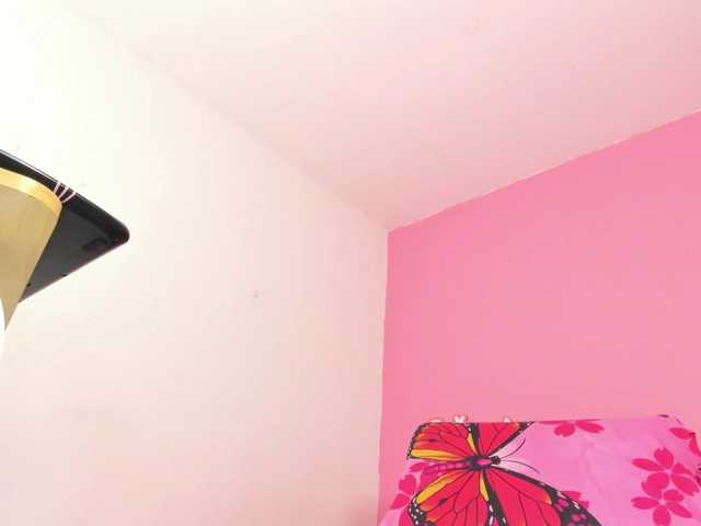 Maite-newmilf's BongaCams show and profile