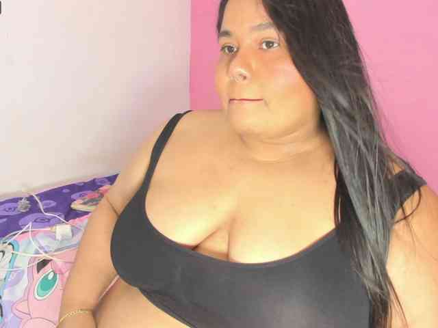 Maite-newmilf webcam