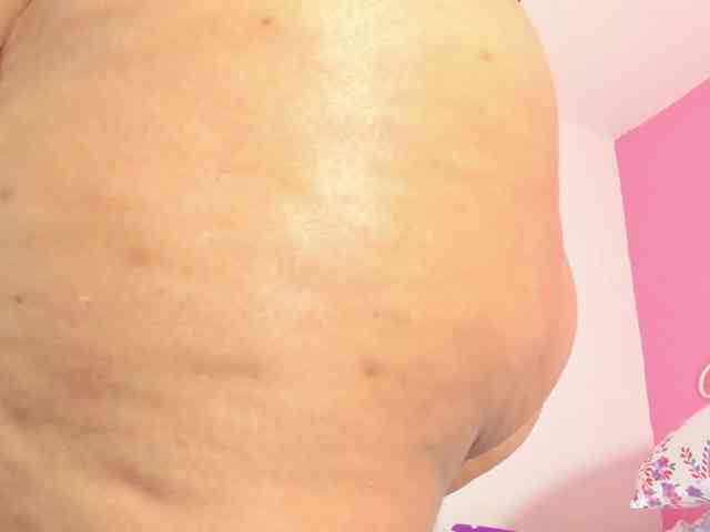 Maite-newmilf webcam