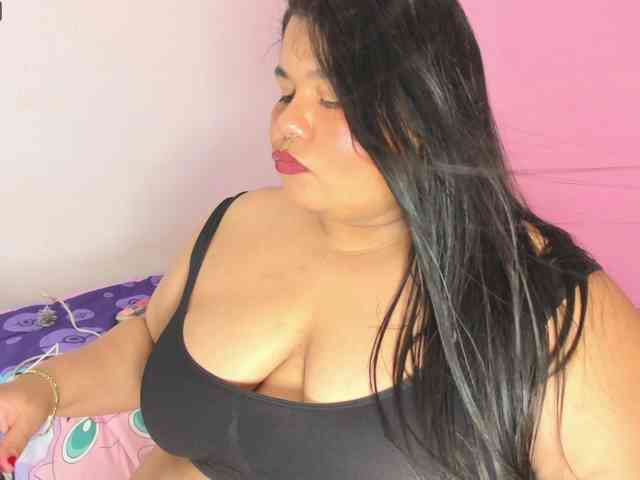 Maite-newmilf webcam