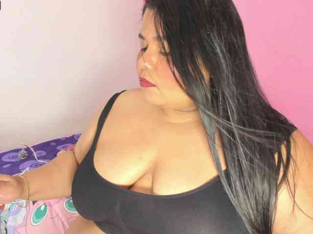 Maite-newmilf webcam