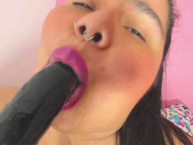 Maite-newmilf webcam