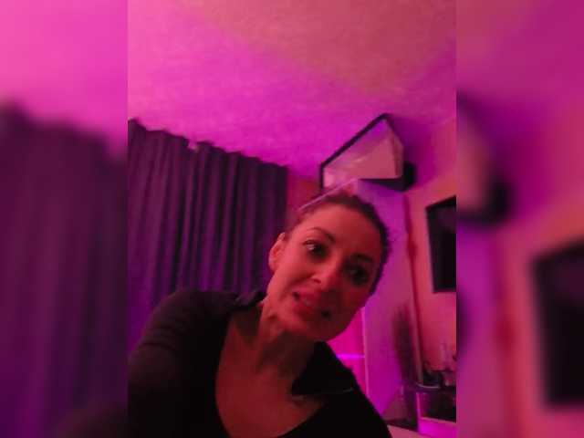 Monika-3 Live Cam on BongaCams