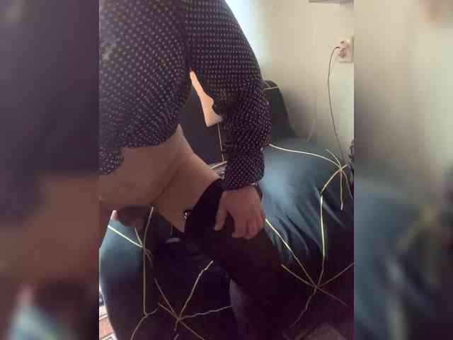 Men1122 Live Webcam on BongaCams