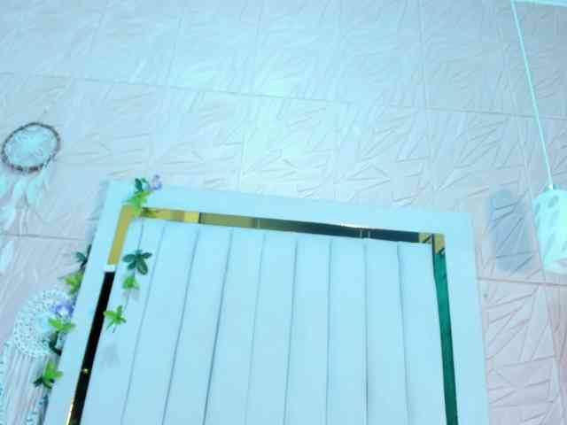 Samantha-Keem webcam