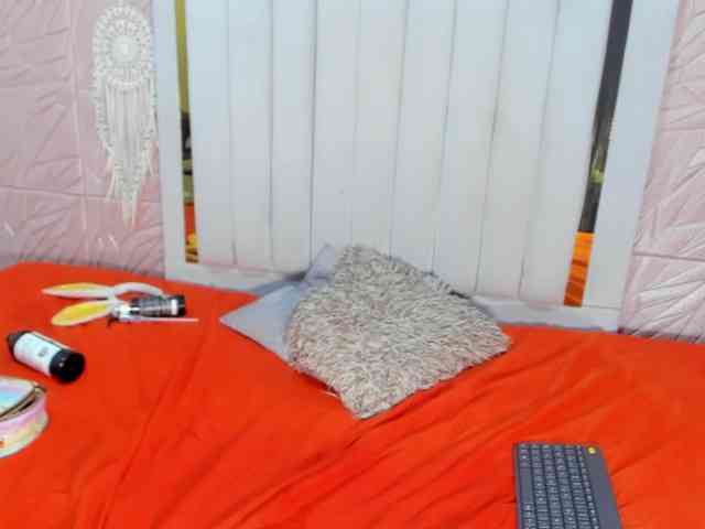 Samantha-Keem webcam