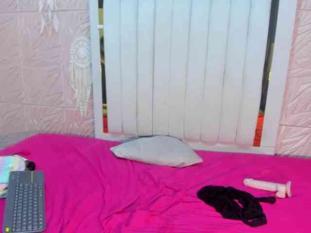 Samantha-Keem webcam