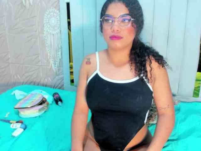 Samantha-Keem webcam