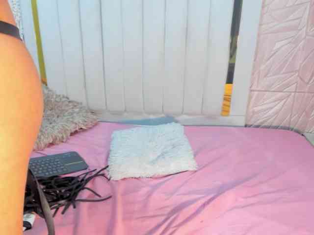 Samantha-Keem webcam