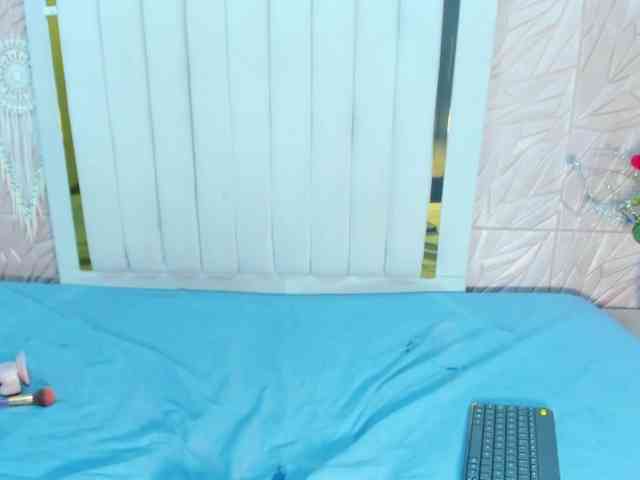 Samantha-Keem webcam