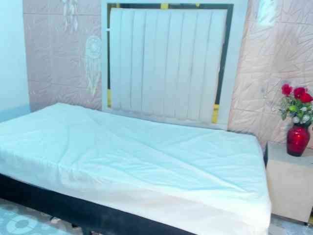 Samantha-Keem webcam