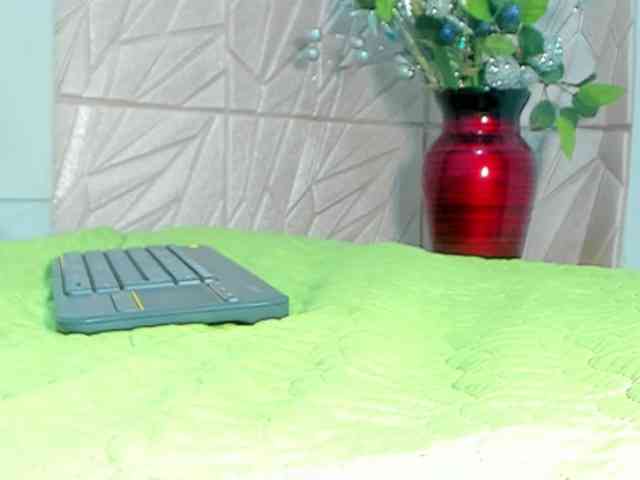 Samantha-Keem webcam