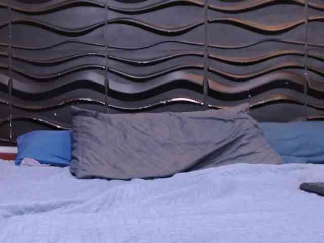 AlexxMooree Live Webcam on BongaCams
