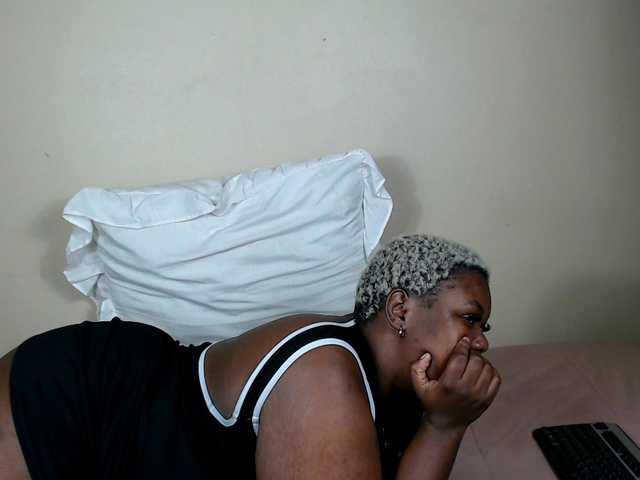 ThickEbony webcam