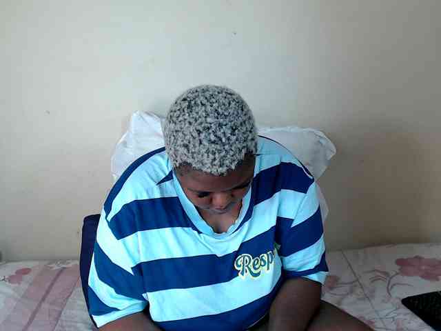 ThickEbony webcam