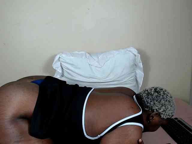 ThickEbony webcam