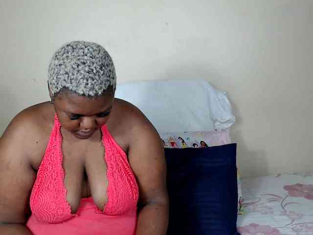 ThickEbony webcam