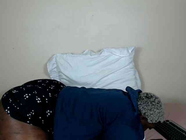 ThickEbony webcam
