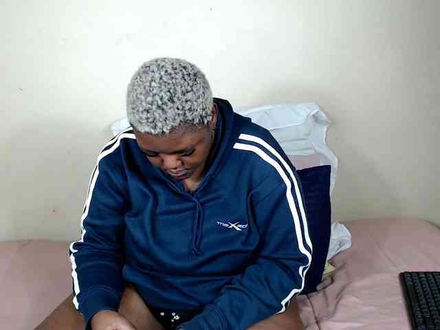 ThickEbony webcam
