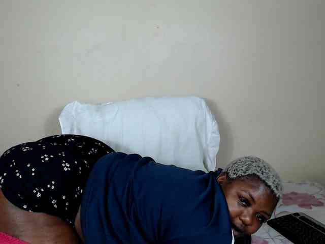 ThickEbony webcam