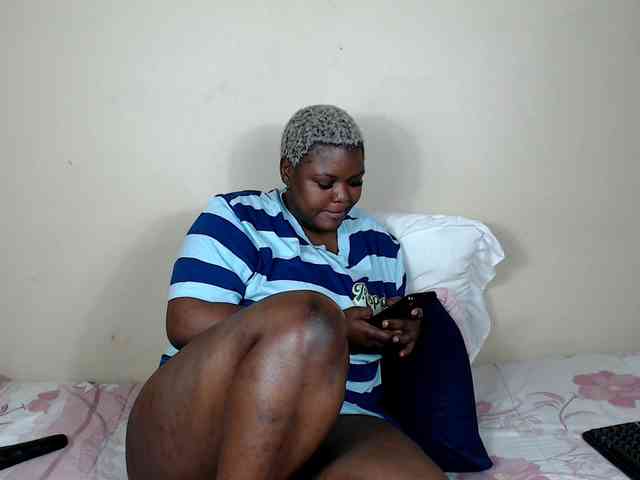 ThickEbony webcam