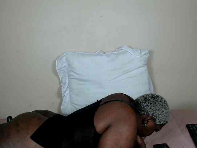 ThickEbony webcam